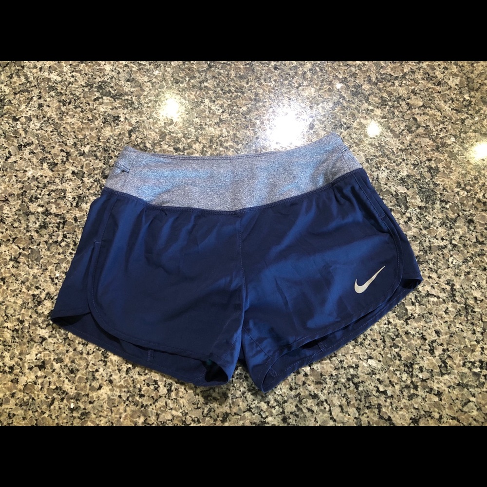 Nike running shorts Xs
